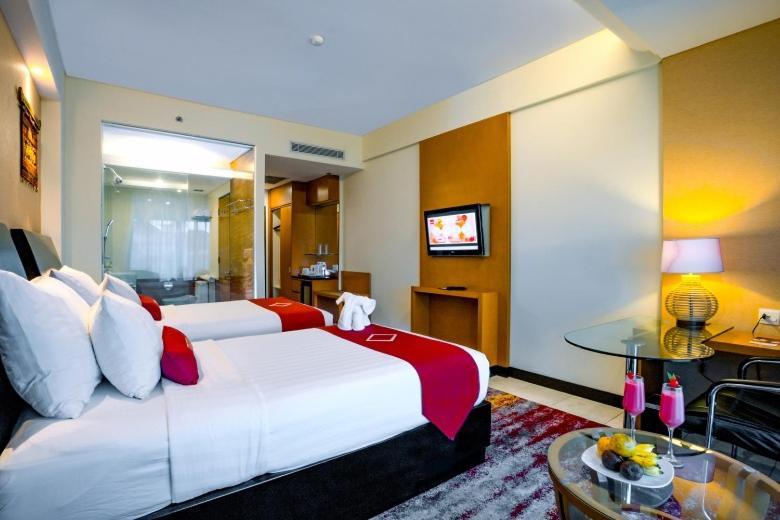 Emersia Hotel And Resort บันดาร์ ลัมปุง ภายนอก รูปภาพ